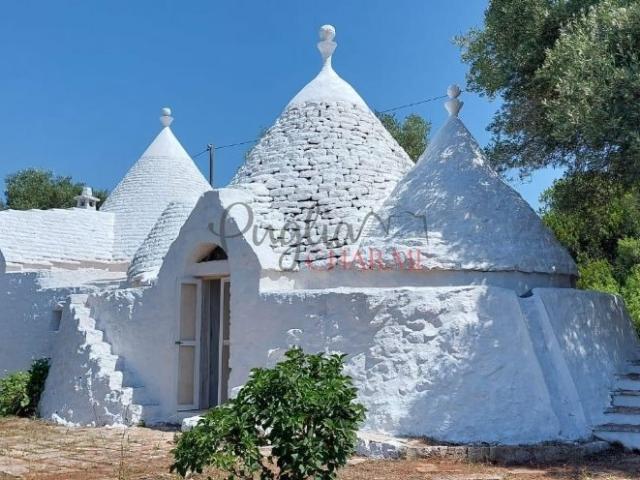 Vendesi grazioso Trullo autentico 100m² Ostuni