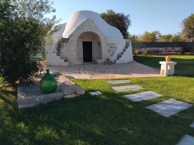 Vendesi in agro di Ostuni, bel trullo ristrutturato 108m² Ostuni