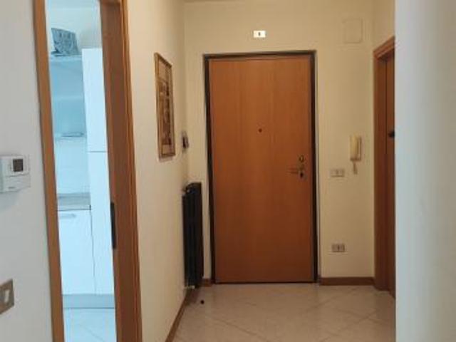 VENDESI IN CAMPOBASSO APPARTAMENTO ALLA VIA TRIESTE PICCOLA PALAZZINA DI SOLI DUE PIANI