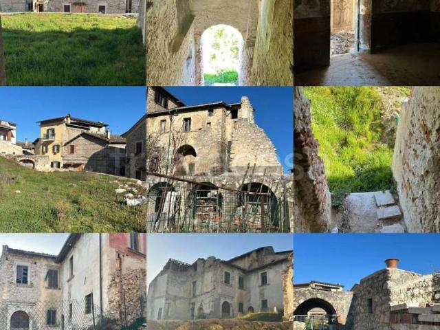 Vendesi palazzo a Scurcola Marsicana