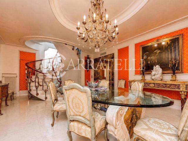 Vendesi prestigioso palazzo nel cuore del Centro Storico di. 1000m² Roma