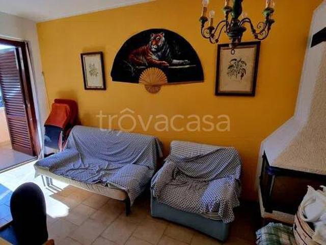 Vendesi quadrilocale a Massa viale Roma, 353, Marina di Massa Centro