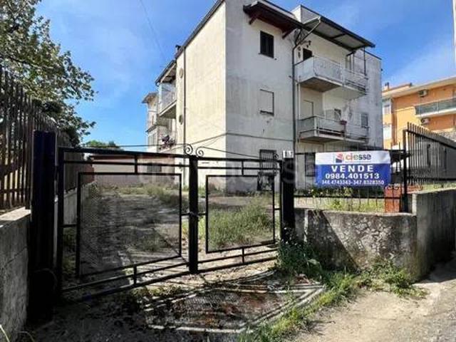 Vendesi quadrilocale a Marano Principato via Persanolento, 17