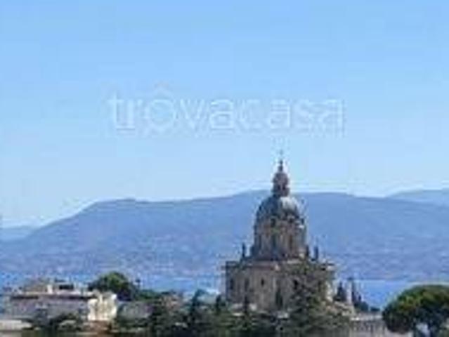 Vendesi quadrilocale a Messina, Gravitelli