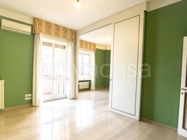 Vendesi quadrilocale a Milano via della Moscova, Turati