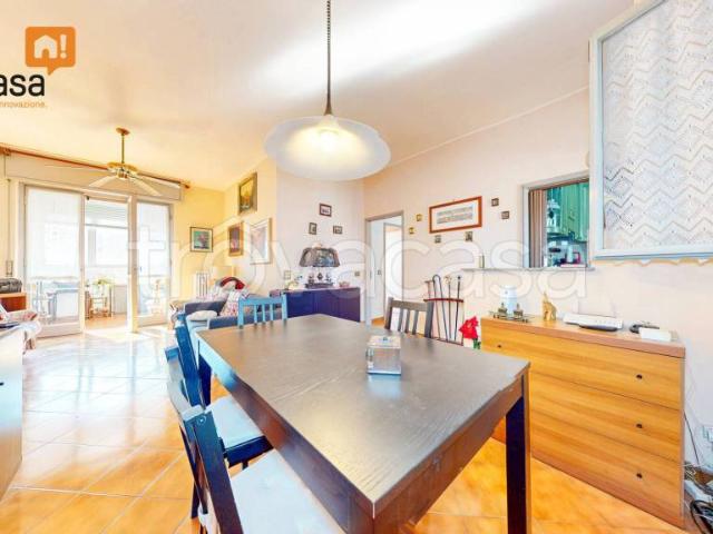 Vendesi quadrilocale a Milano via f. R. Lamennais, 13, Quarto Cagnino