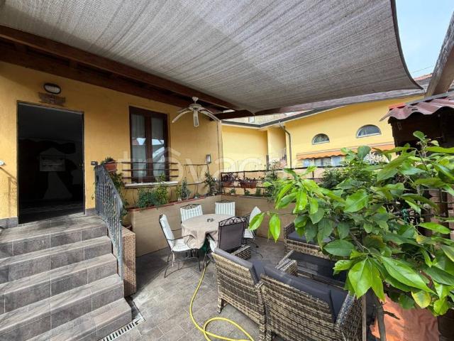Vendesi quadrilocale a Milano via Fratelli Morelli, Figino