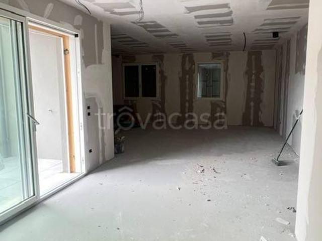 Vendesi quadrilocale a Mogliano Veneto via Clemente Colelli, 2