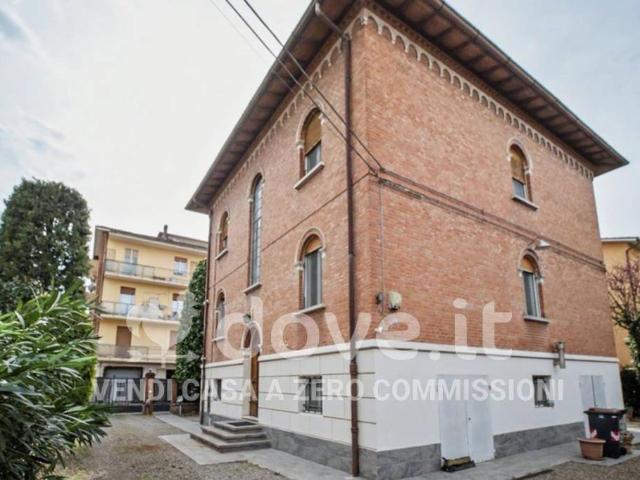 Vendesi quadrilocale a Modena via a. Casoli, 61, San Cataldo