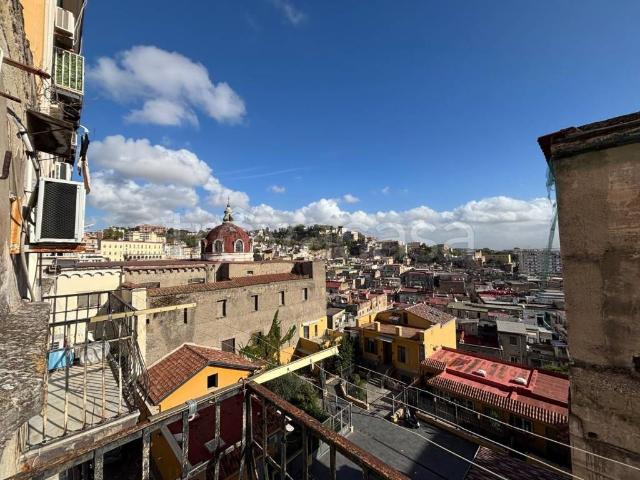Vendesi quadrilocale a Napoli vico Fonseca, Sanità