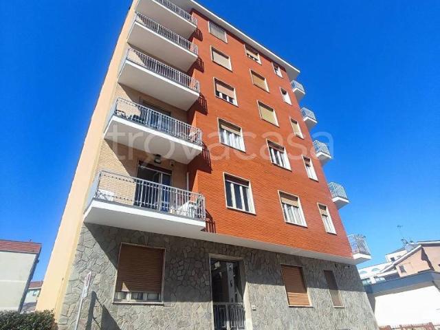 Vendesi quadrilocale a Nichelino via degli Alleati, 27