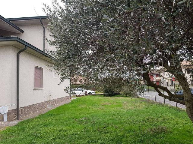 Vendesi quadrilocale a Bagnolo Cremasco via De Gasperi