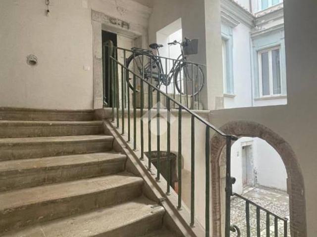 Vendesi quadrilocale a Benevento via Bartolomeo Camerario