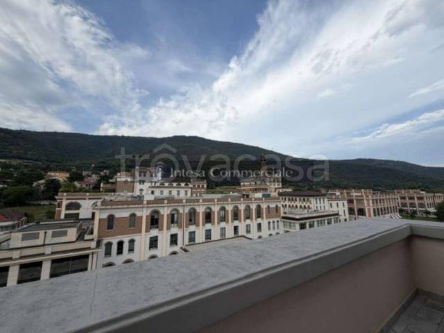 Vendesi quadrilocale a Brescia, Porta Venezia