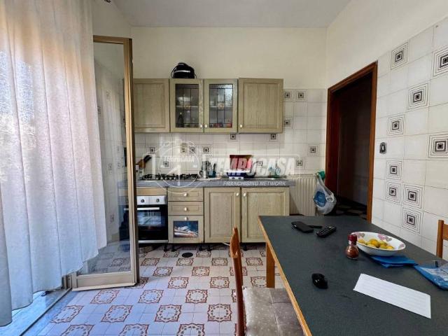 Vendesi quadrilocale a Casagiove via Nazionale Appia