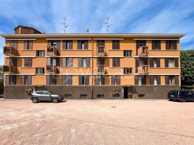 Vendesi quadrilocale a Cassano Magnago via Mazzel, 21 c