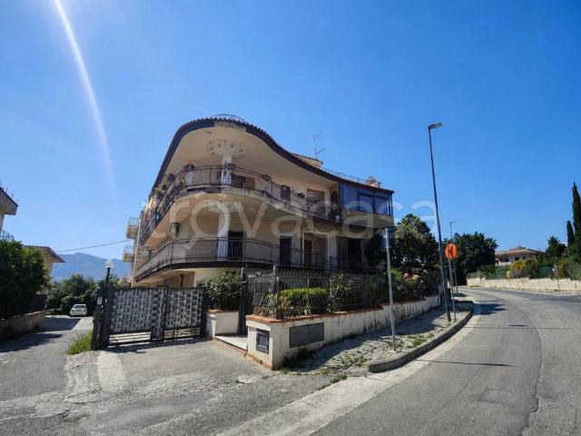 Vendesi quadrilocale a Casteldaccia via Ugo La Malfa, 76