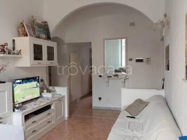 Vendesi quadrilocale a Carrara piazza San Francesco, 59