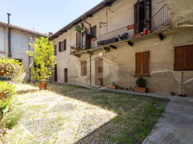 Vendesi quadrilocale a Chieri piazza Gerbido, 1