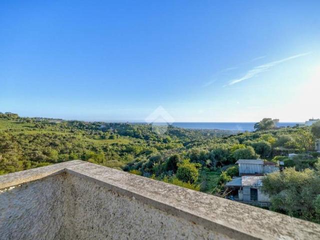 Vendesi quadrilocale a Civitavecchia via Guastatori del Genio