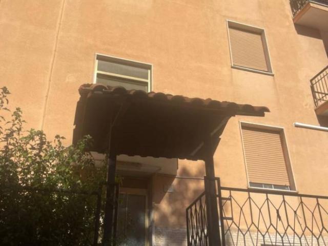 Vendesi quadrilocale a Civitavecchia via Leopoli