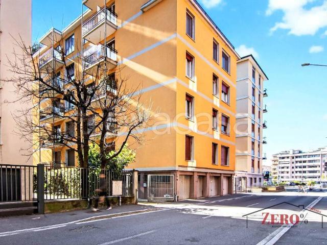 Vendesi quadrilocale a Como via Palestro, 4, Borghi