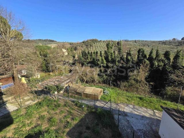 Vendesi quadrilocale a Firenze, Serpiolle