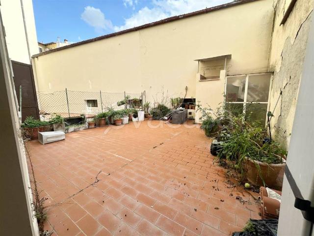 Vendesi quadrilocale a Firenze via Fra Paolo Sarpi, Mazzini Oberdan