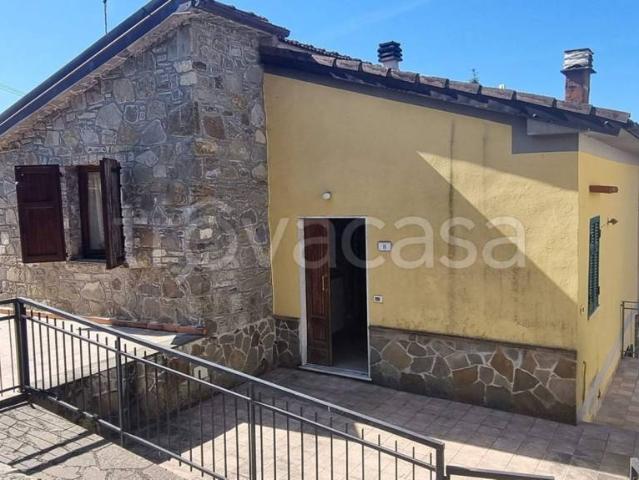 Vendesi quadrilocale a Fivizzano
