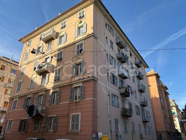 Vendesi quadrilocale a Genova via Giovanni Torti, San Fruttuoso