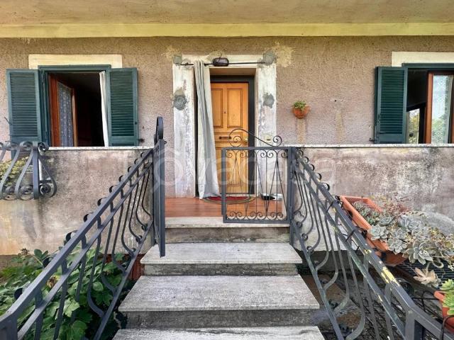 Vendesi quadrilocale a Grottaferrata via Anagnina