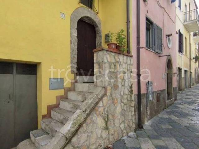Vendesi quadrilocale a Itri corso Appio Claudio, 68