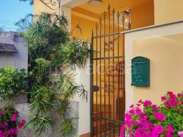 Vendesi quadrilocale a La Spezia via Sarzana, 205, Migliarina