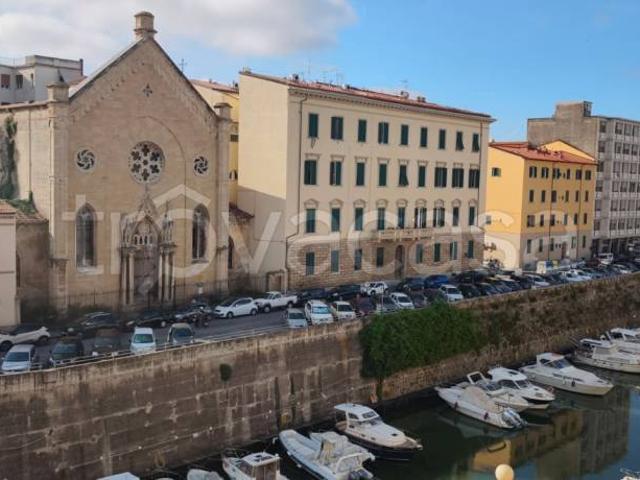 Vendesi quadrilocale a Livorno, Via Grande Piazza della Repubblica