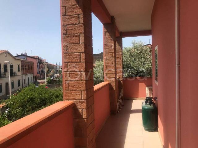 Vendesi quadrilocale a Pula via Firenze