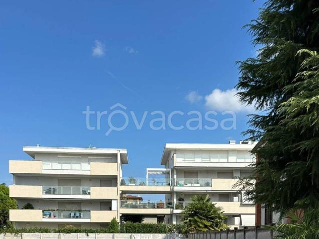Vendesi quadrilocale a Paderno Dugnano