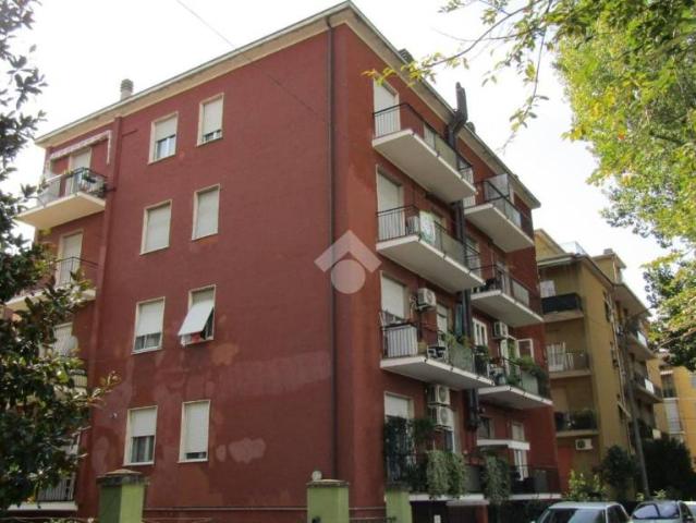 Vendesi quadrilocale a Parma via Genova, 3, San Leonardo
