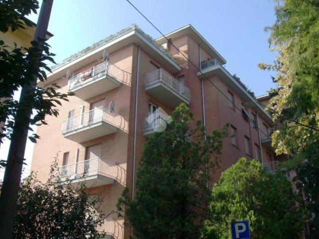 Vendesi quadrilocale a Parma via Marmolada, 14, San Leonardo