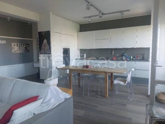 Vendesi quadrilocale a Pesaro, Mare