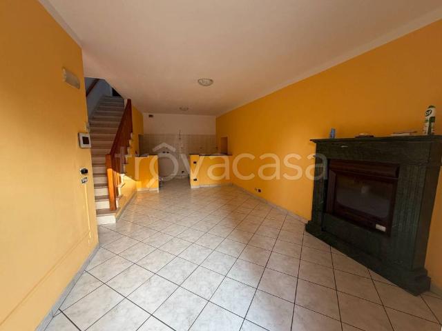 Vendesi quadrilocale a Perugia via Benedetto Croce, 23, Casa del diavolo
