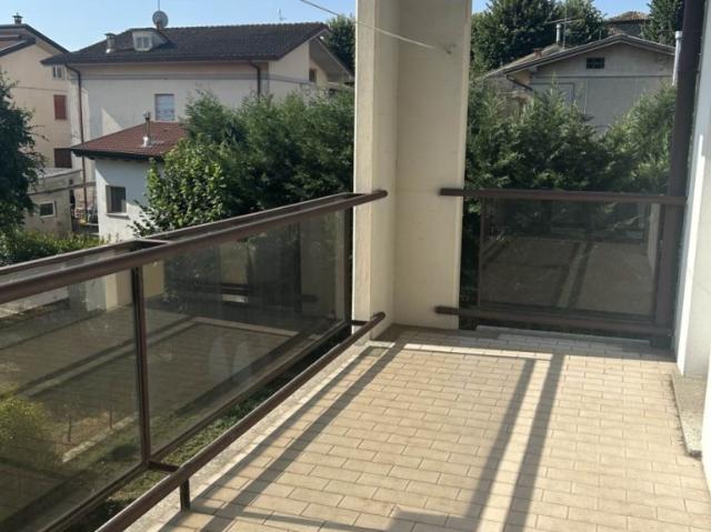Vendesi quadrilocale a Podenzano