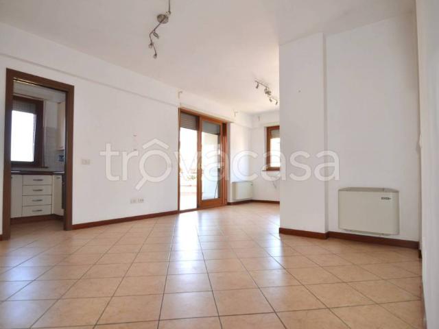 Vendesi quadrilocale a Roma, Acilia