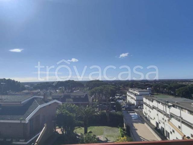 Vendesi quadrilocale a Roma via Posidippo, 9, Axa