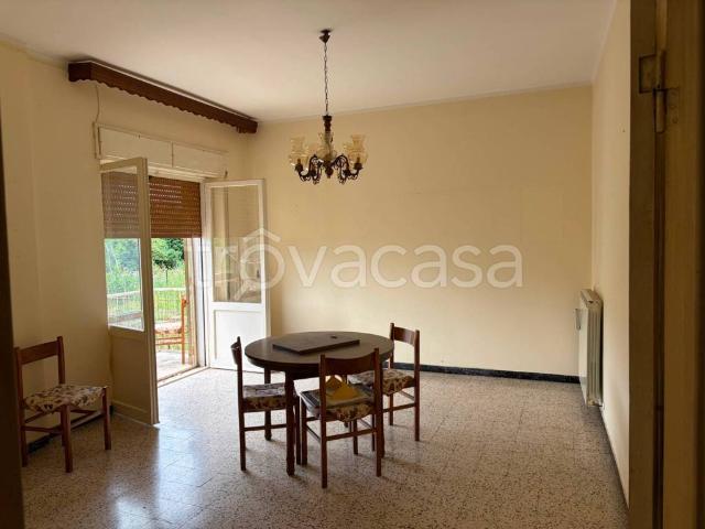 Vendesi quadrilocale a San Lorenzo Nuovo via Paese Vecchio, 50
