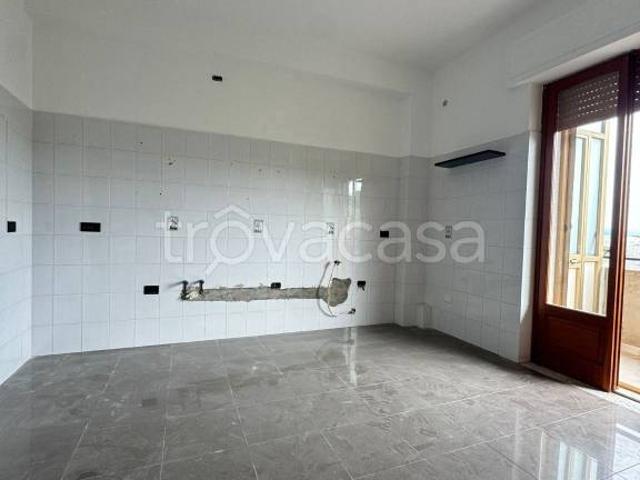 Vendesi quadrilocale a Sant'Onofrio via Salvador Allende