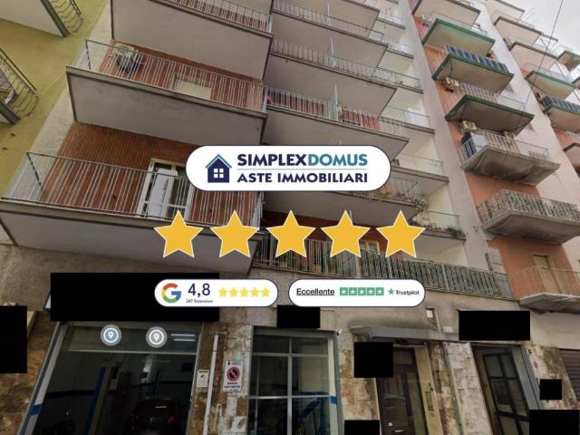 Vendesi quadrilocale a Taranto, Tre Carrare
