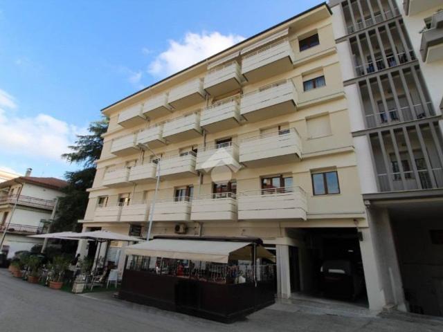 Vendesi quadrilocale a Teramo via pepe, 14