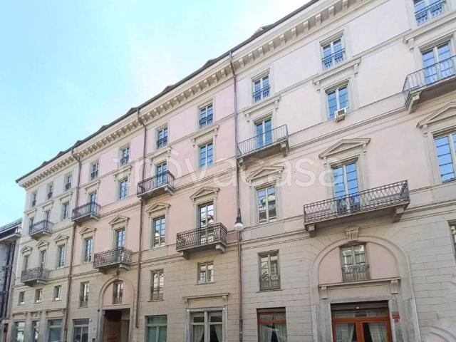 Vendesi quadrilocale a Torino, Via della Rocca