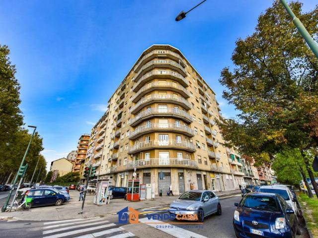 Vendesi quadrilocale a Torino corso Eusebio Giambone, 1, Lingotto