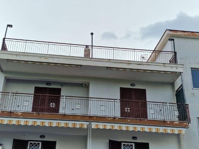Vendesi quadrilocale a Torre Annunziata